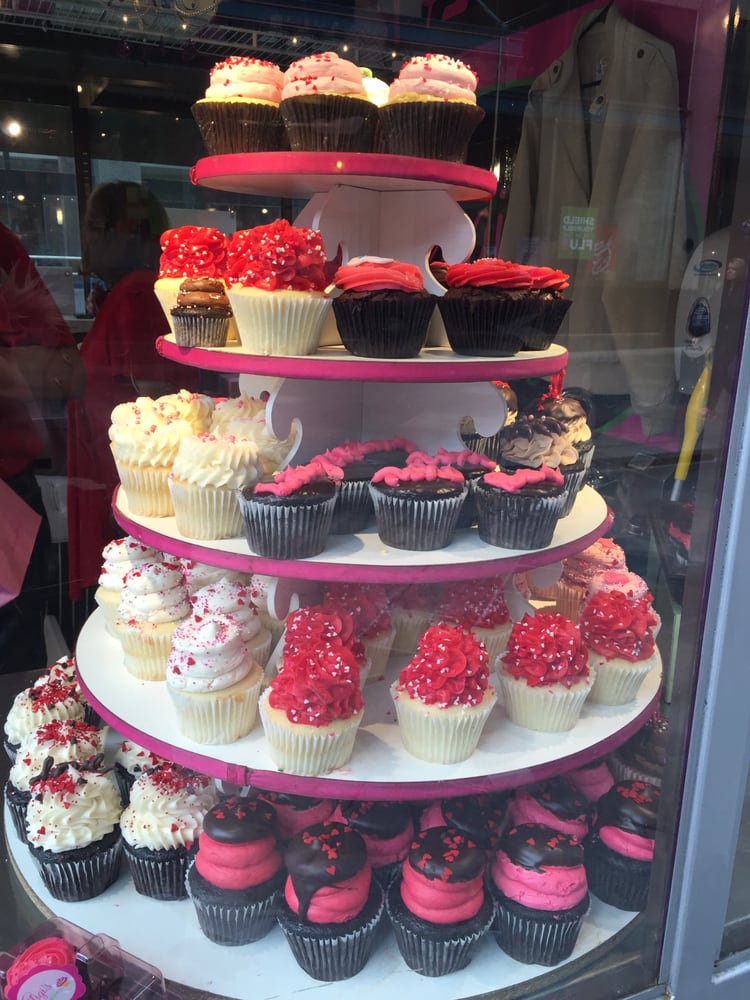 GIGI’S CUPCAKES KIOSK CLOSED 26 Reviews 16TH St Mall At 16th And
