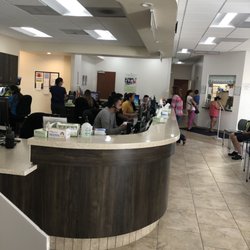 Neighborhood Healthcare - Front desk reception.