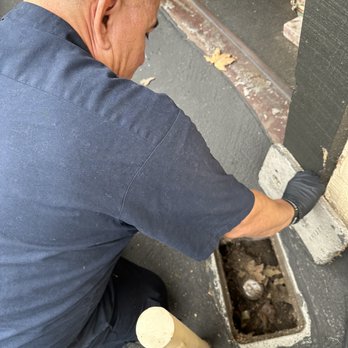 Local Service Pro Plumbing - Supervisor & Plumber John - Plumbing Near Me - Tarzana, California Local Service Pro Plumbing - Supervisor & Plumber John - Plumbing Near Me - Tarzana, California