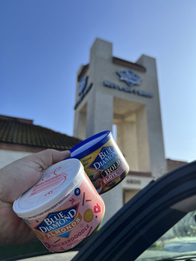 Blue Diamond Almonds Nut & Gift Shop Logo