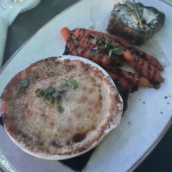 Pineapples - Filet Mignon with carrots & potatoes el gratin - Bars Near Me - Melbourne, Florida