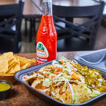 Salsa Grille Taqueria - ground beef nachos - Mexican Near Me - Fort Wayne, Indiana Salsa Grille Taqueria - ground beef nachos - Mexican Near Me - Fort Wayne, Indiana