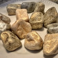 roundabout sweets & treats - High-quality milk chocolate rocks, look so amazing!