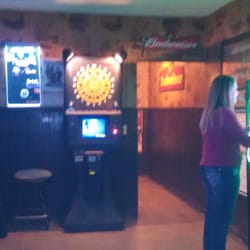 Greenleaf Inn - Come play darts with us and enjoy our state of the art jukebox!