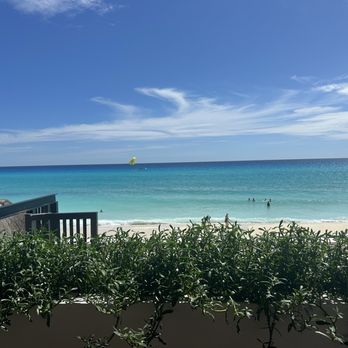 Marriott Cancun Resort - Ceviche bar view. - Hotels Near Me - Cancún, ROO Marriott Cancun Resort - Ceviche bar view. - Hotels Near Me - Cancún, ROO