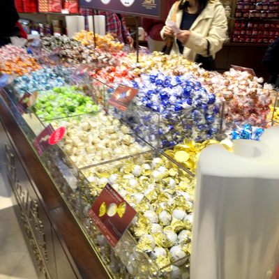 リンツ ショコラ カフェ 神戸三田プレミアム アウトレット店 Chocolatiers Shops 北区上津台7 3 神戸市 兵庫県 Japan Restaurant Reviews Phone Number