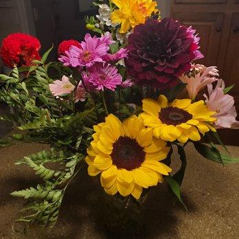 David's Flowers - Antiques Near Me - Leonardtown, Maryland