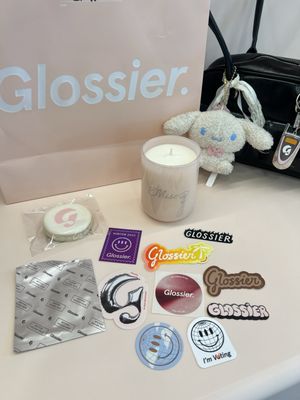 Glossier LA by null