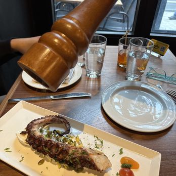Serafina Tribeca - Chard octopus - Bars Near Me - New York, New York