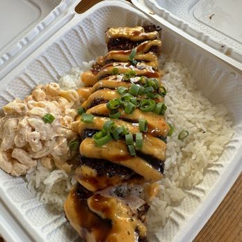 Da Bald Guy - Furikake-Crusted Salmon - Food Trucks Near Me - Kahuku, Hawaii