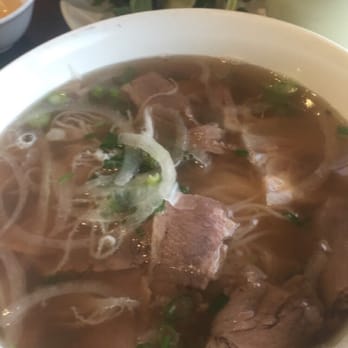 Binh Duong - Large combination pho with tendon, beef and tripe - Vietnamese Near Me - Bloomfield, New Jersey