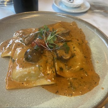 Little Anthony's - Ravioli - Bars Near Me - Toronto, Ontario