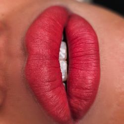 Mimi PMU - Lip neutralization