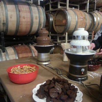 H-G Vineyards - Clearance sale on lots of different wines...Nice! - Wineries Near Me - Lodi, California