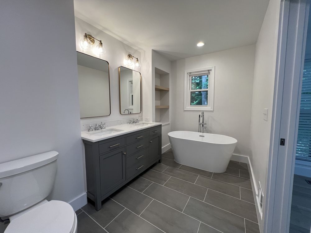 Slide of Romeros Quality Construction