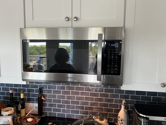 Microwave Repair - We repair built-in microwaves, combination units, and more. If your microwave isn't heating or the controls are acting up, we’ll handle the fix with precision. Microwave Repair - We repair built-in microwaves, combination units, and more. If your microwave isn't heating or the controls are acting up, we’ll handle the fix with precision.