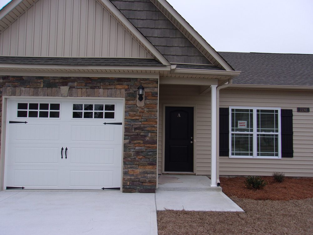 PINNACLE PROPERTY MANAGEMENT Updated September 2024 1025 Director