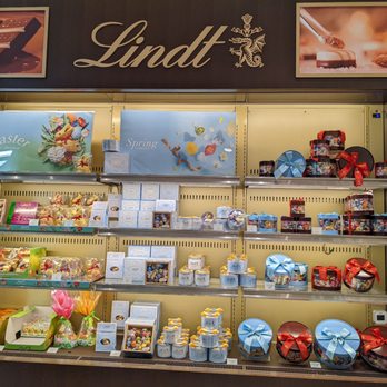 リンツ ショコラ カフェ 神戸マルイ店 - Updated November 2025 - 10