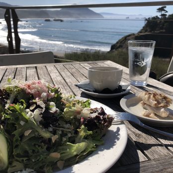 Redfish - Mixed salad and grilled fish - Seafood Near Me - Port Orford, Oregon