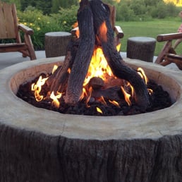 Great outdoor fire-pit with seating for 10-20. Great outdoor fire-pit with seating for 10-20.