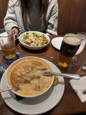 King Eider's Pub by null