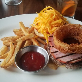 Doc B's Restaurant + Bar - Burger - New American Near Me - Chicago, Illinois