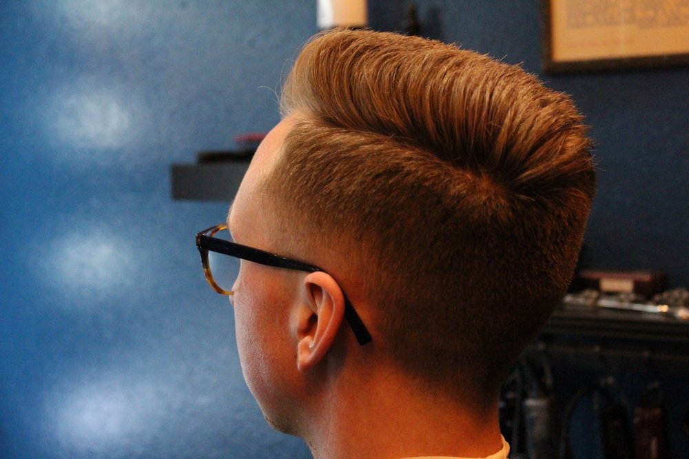 Barber John John Logo