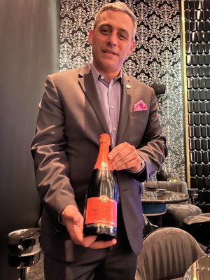 Aqua Bar & Lounge By Chef Shaun Hergatt by null