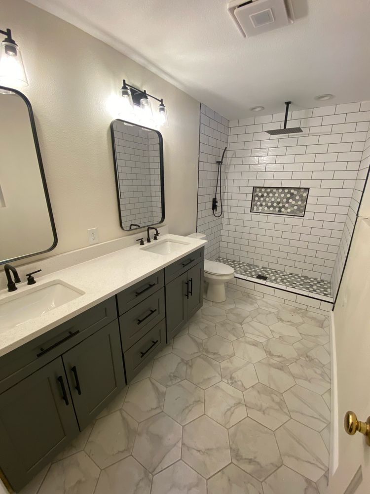 Slide of Platinum Peak Construction