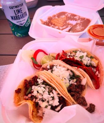 Los Agavez Taqueria by null