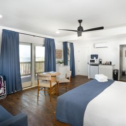 The Silver Lake Hotel at Ocracoke - Bunkhouse Suite