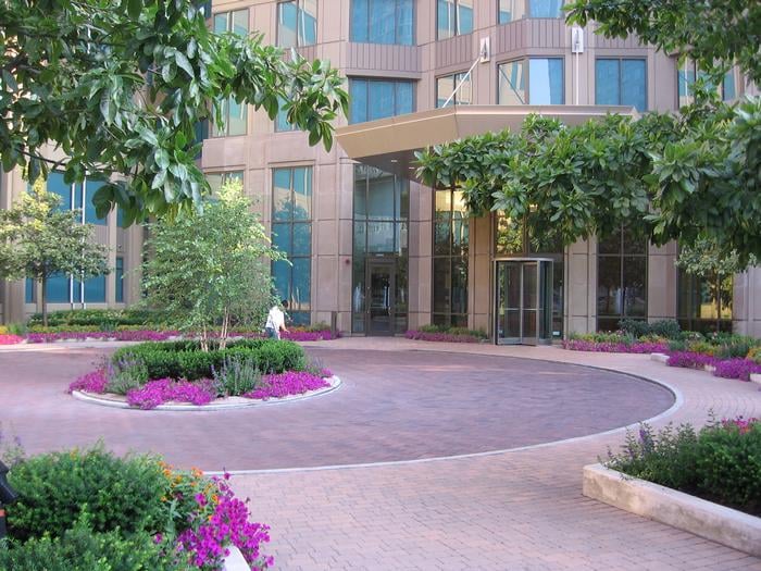 400 N LASALLE CONDOMINIUMS Updated September 2024 400 N LaSalle Dr