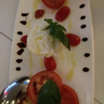 Da Claudio - Tomato /fresh mozzarella - Italian Near Me - New York, New York