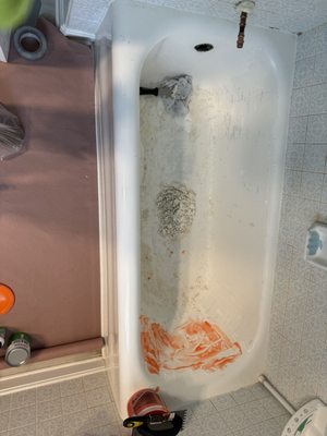 Martinez Construction Logo