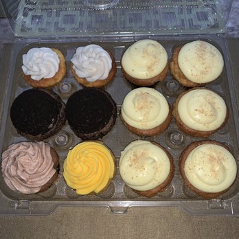 Gigi's Cupcakes - My fav Graham Cracker Caramel Cheesecake(6), Mango Coconut, Cinnamon Crumb, Ode to the Oreo, Vanilla Vanilla. - Bakeries Near Me - Maplewood, New Jersey Gigi's Cupcakes - My fav Graham Cracker Caramel Cheesecake(6), Mango Coconut, Cinnamon Crumb, Ode to the Oreo, Vanilla Vanilla. - Bakeries Near Me - Maplewood, New Jersey
