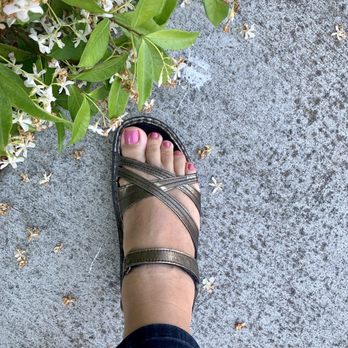Serenity Nails Studio - Pretty in pink gel pedicure. - Nail Salons Near Me - Sunnyvale, California Serenity Nails Studio - Pretty in pink gel pedicure. - Nail Salons Near Me - Sunnyvale, California