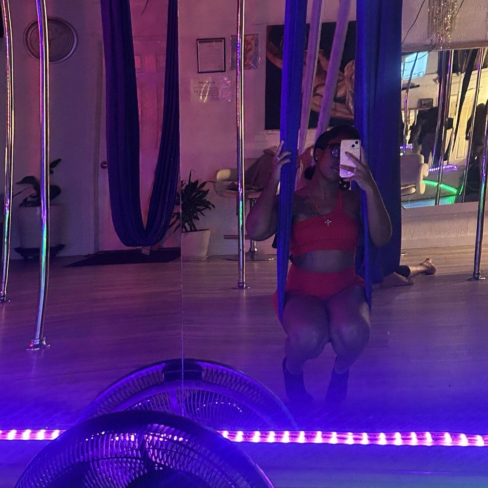 Aerial Yoga Yummy Class