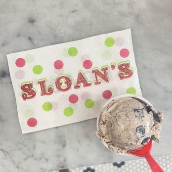 Sloan's - Small scoop of mint chocolate chunk - Ice Cream & Frozen Yogurt Near Me - Lauderdale By the Sea, Florida Sloan's - Small scoop of mint chocolate chunk - Ice Cream & Frozen Yogurt Near Me - Lauderdale By the Sea, Florida