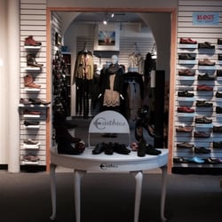 Saager's Shoe Shop