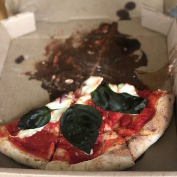 Ollie's Brick Oven Pizza - Buratta margherita - Pizza Near Me - Rosarito, BCN Ollie's Brick Oven Pizza - Buratta margherita - Pizza Near Me - Rosarito, BCN