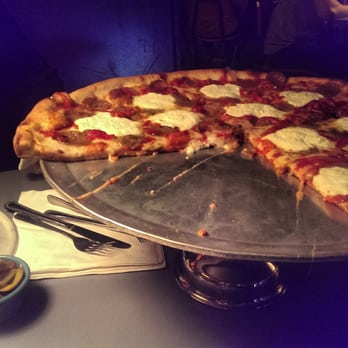 Home Slice Pizza - Pizza Near Me - Austin, Texas