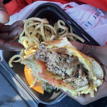 Nic's Grill - Cheeseburger deluxe and Curly Fries - Burgers Near Me - Oklahoma City, Oklahoma Nic's Grill - Cheeseburger deluxe and Curly Fries - Burgers Near Me - Oklahoma City, Oklahoma