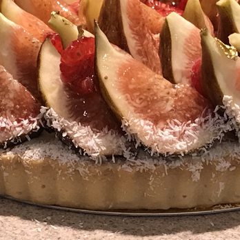 帝苑餅店 - Fig cake - Desserts Near Me - Hong Kong, HK