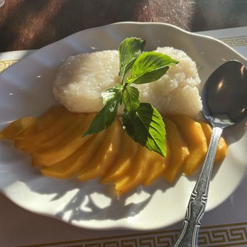 Yum Thai Restaurant - Mango Sticky Rice - Thai Near Me - Forest Park, Illinois Yum Thai Restaurant - Mango Sticky Rice - Thai Near Me - Forest Park, Illinois