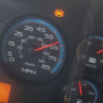 Trans Advantage - THIS IS TRUCK SUPPOSEDLY HAS A NEW CRATE ENGINE IN IT? - Commercial Truck Dealers Near Me - Fenton, Missouri