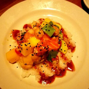 Houston's Restaurant - Salmon Poke - Steakhouses Near Me - Pasadena, California Houston's Restaurant - Salmon Poke - Steakhouses Near Me - Pasadena, California