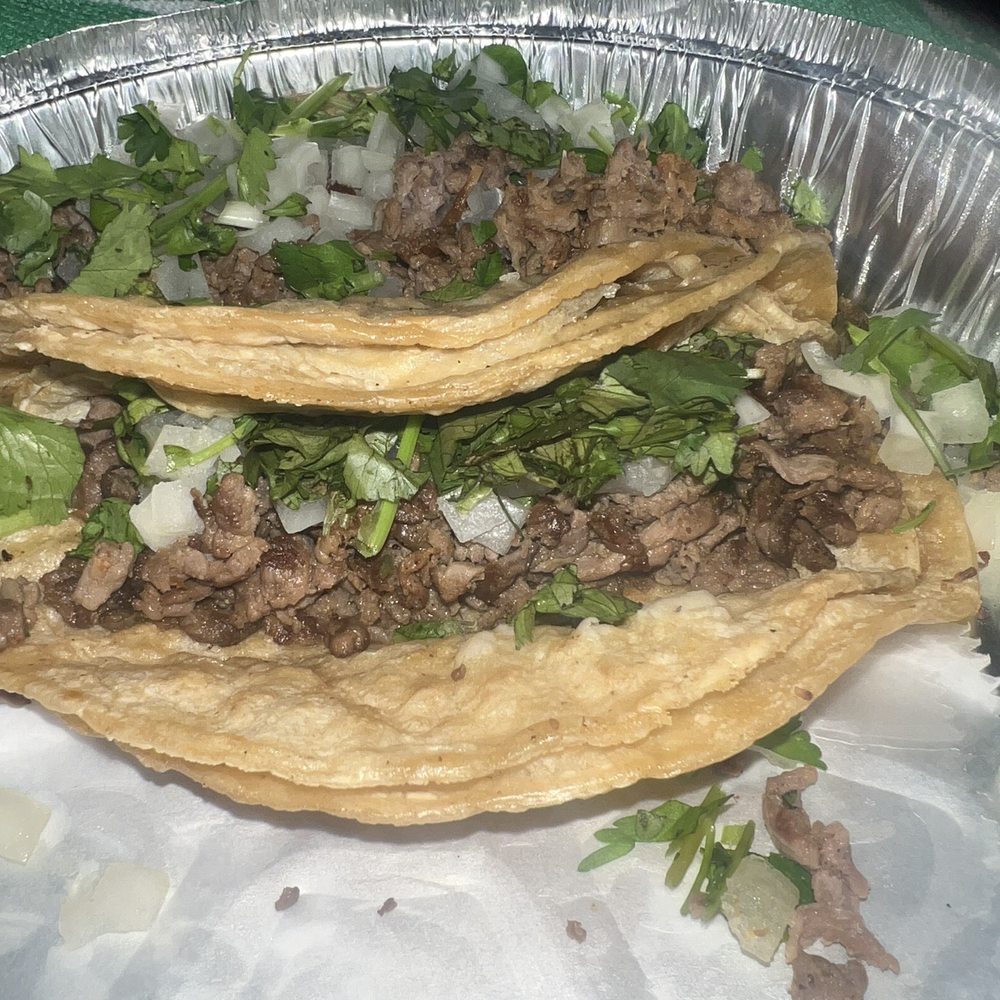 This is the 3 tacos of carne asada . V filling! Yumz This is the 3 tacos of carne asada . V filling! Yumz