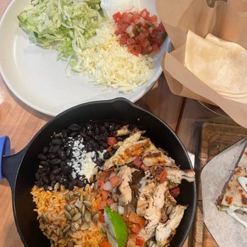 Cactus Restaurants - Chicken Fajitas - Tex-Mex Near Me - Bellevue, Washington Cactus Restaurants - Chicken Fajitas - Tex-Mex Near Me - Bellevue, Washington