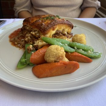 La Sen Bistro - Lasagne au boeuf - French Near Me - Walnut Creek, California La Sen Bistro - Lasagne au boeuf - French Near Me - Walnut Creek, California