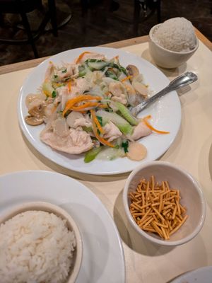 Joey Chiu's Greenspring Inn by null